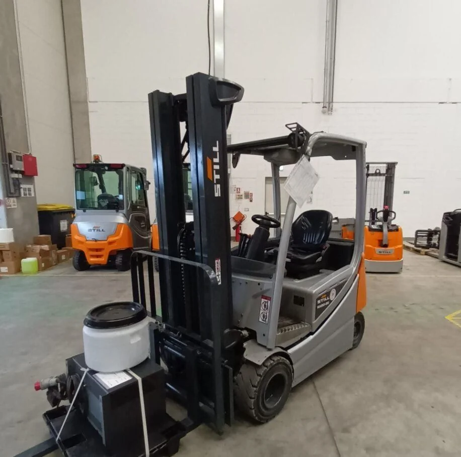 Stivuitor electric cu furci RX 20-20 P