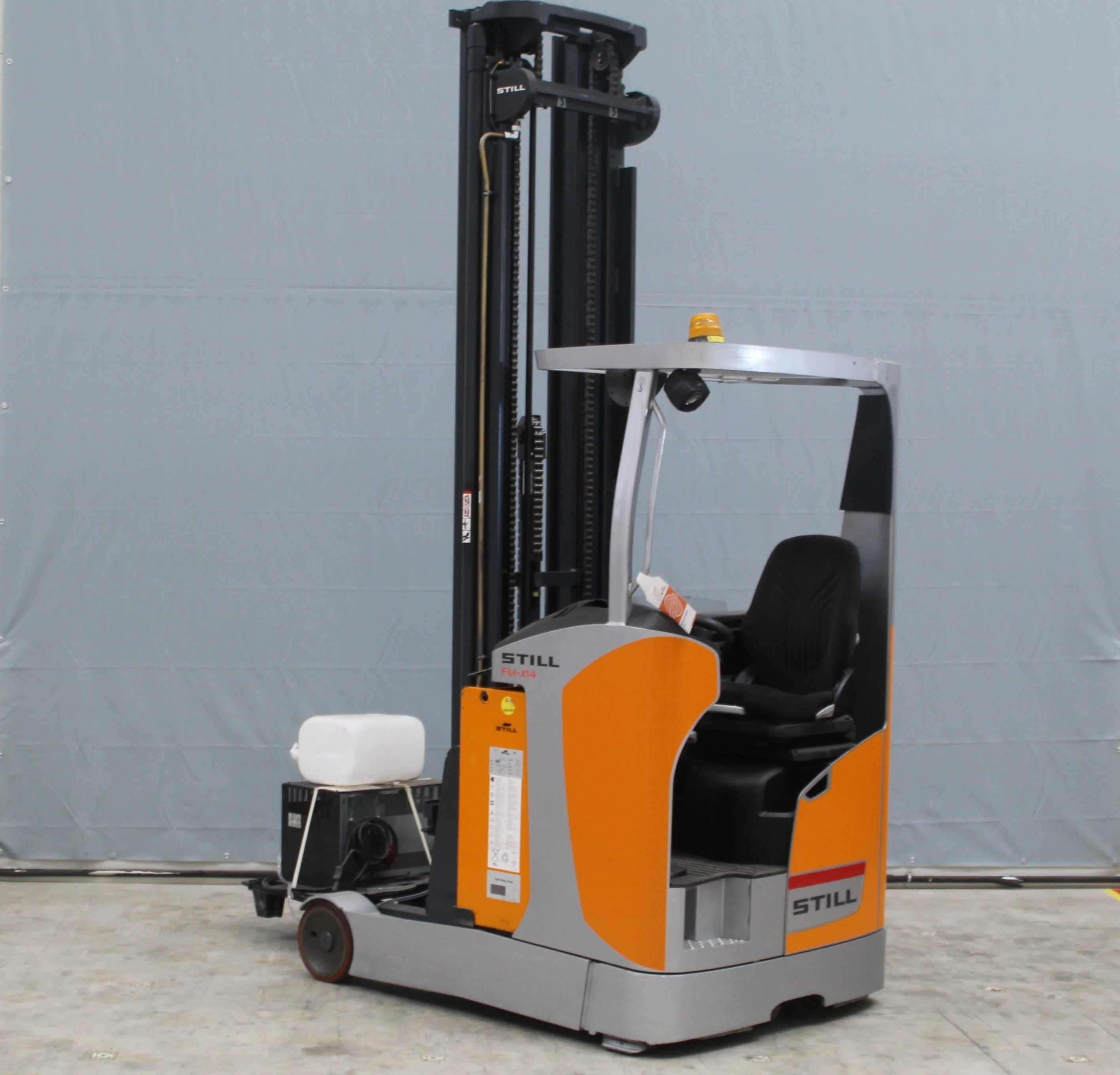 Stivuitor reach truck second-hand FM-X 14